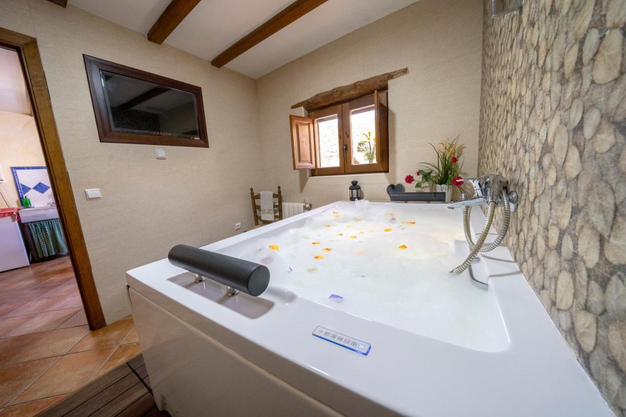 Reul Alto Cortijos Rurales Guest House Laroya Ngoại thất bức ảnh